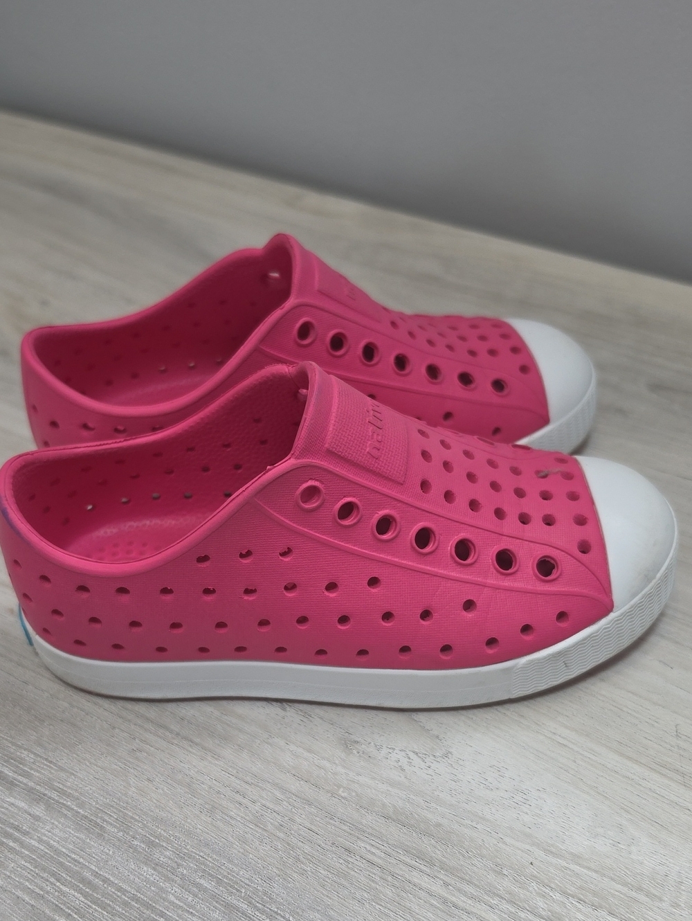 Kids Pink Natives Size C10